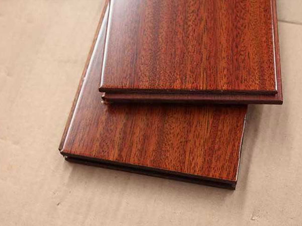 實木地板保養(yǎng)