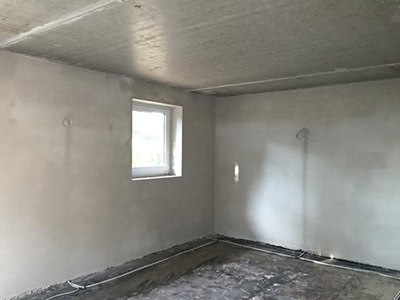 水泥澆筑的頂面