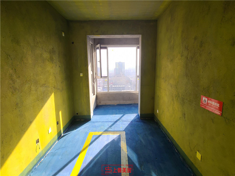 經(jīng)貿(mào)東苑130平