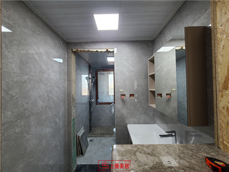 國(guó)赫天著130平