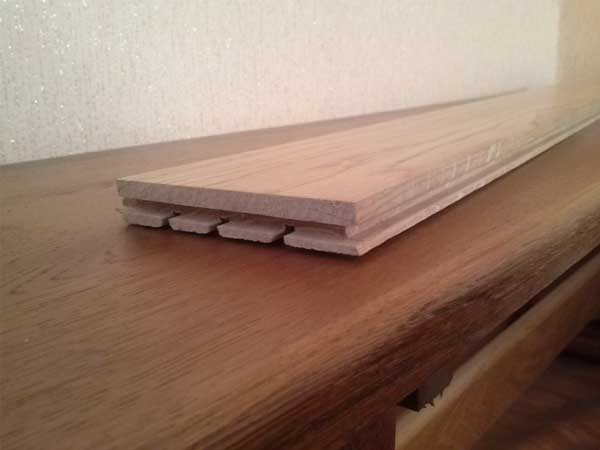 木質(zhì)踢腳線