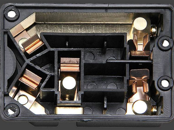 開關(guān)插座內(nèi)購