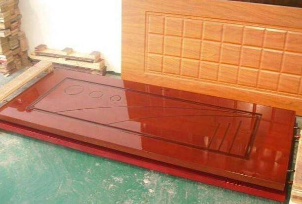 裝修房子室內(nèi)實(shí)木門一般價格是多少