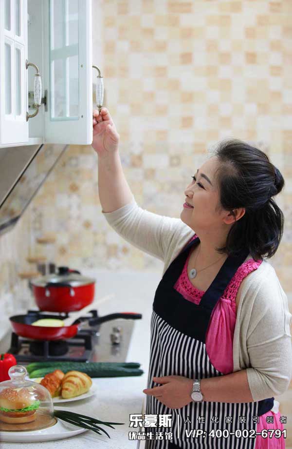 上善美居八大實(shí)景樣間代言主播阿寶