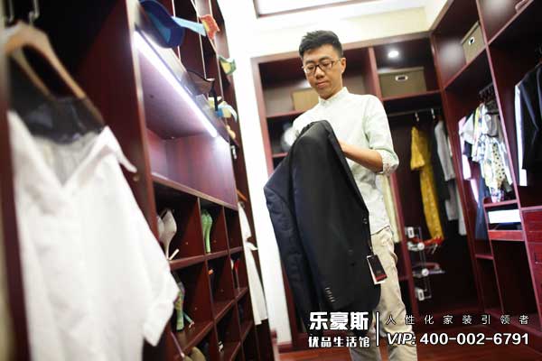 1024家裝節(jié)主播王偉代言上善美居八大實(shí)景樣間